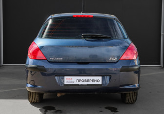 Подержанный автомобиль Peugeot 308 Wagon 2009 года (5 фото)