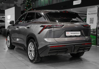 Подержанный автомобиль Jetour Dashing 2023 года (6 фото)