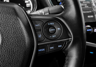 Подержанный автомобиль Toyota Camry Sedan 2020 года (20 фото)