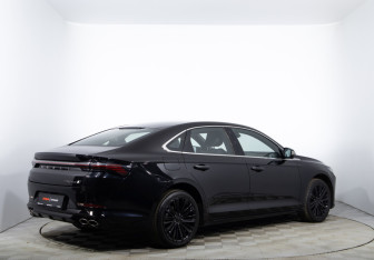 Подержанный автомобиль Geely Preface 2024 года (5 фото)