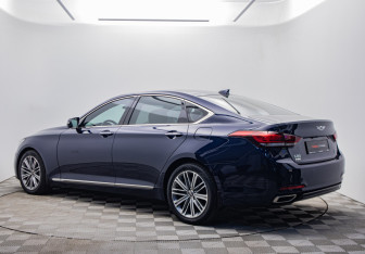 Подержанный автомобиль Genesis G80 2019 года (3 фото)