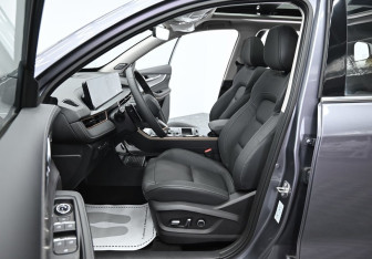 Подержанный автомобиль Exeed LX 2023 года (5 фото)