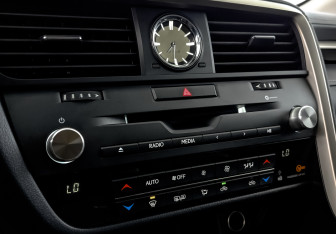 Подержанный автомобиль Lexus RX 2017 года (27 фото)