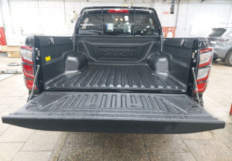 Новый Isuzu D-Max 2025 (5 фото)