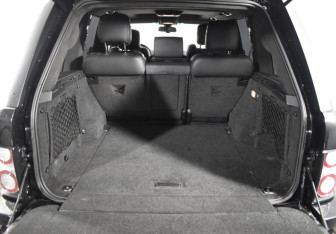 Подержанный автомобиль Land Rover Range Rover 2010 года (38 фото)