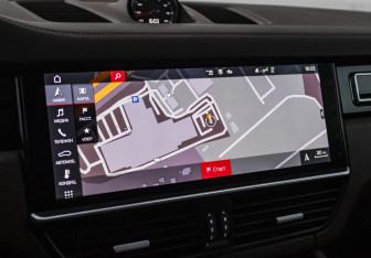 Подержанный автомобиль Porsche Cayenne 2019 года (21 фото)