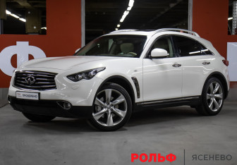 Подержанный автомобиль Infiniti FX 2012 года (1 фото)