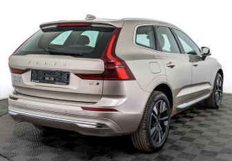 Новый Volvo XC60 2025 (2 фото)