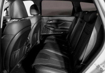 Подержанный автомобиль Hyundai Santa Fe 2018 года (16 фото)