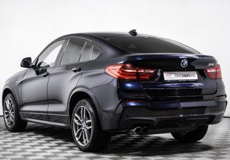Подержанный автомобиль BMW X4 2018 года (7 фото)
