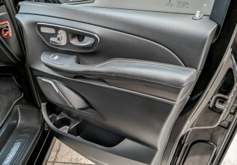 Подержанный автомобиль Mercedes-Benz Vito 2019 года (23 фото)