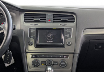 Подержанный автомобиль Volkswagen Golf Hatchback 2013 года (25 фото)