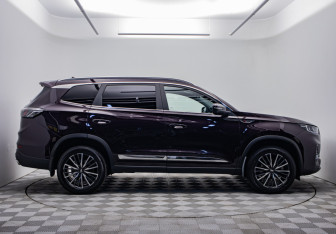 Подержанный автомобиль Chery Tiggo 8 Pro Max 2022 года (4 фото)