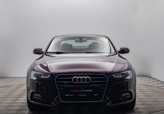 Подержанный автомобиль Audi A5 Coupe 2014 года (8 фото)