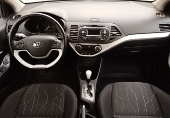 Подержанный автомобиль Kia Picanto 2013 года (9 фото)