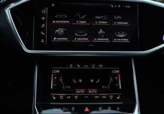 Подержанный автомобиль Audi A6 Sedan 2020 года (31 фото)