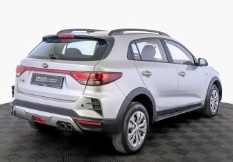 Подержанный автомобиль Kia Rio Hatchback 2021 года (5 фото)