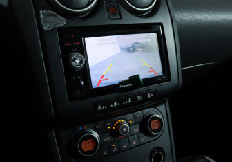 Подержанный автомобиль Nissan Qashqai 2008 года (17 фото)