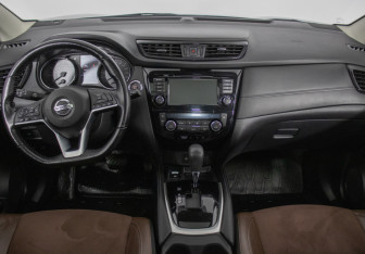 Подержанный автомобиль Nissan Qashqai 2020 года (13 фото)