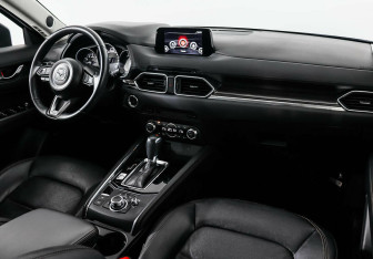 Подержанный автомобиль Mazda CX-5 2017 года (7 фото)