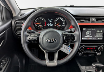 Подержанный автомобиль Kia Rio Sedan 2020 года (21 фото)