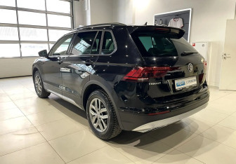 Подержанный автомобиль Volkswagen Tiguan 2019 года (6 фото)