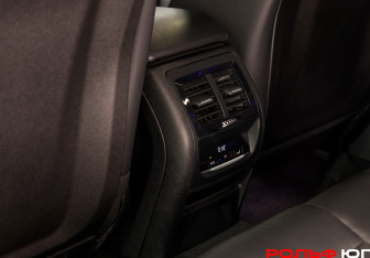 Подержанный автомобиль BMW X3 2018 года (19 фото)