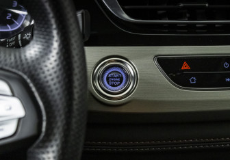 Подержанный автомобиль Changan CS75 2022 года (16 фото)