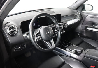 Подержанный автомобиль Mercedes-Benz GLB 2020 года (9 фото)