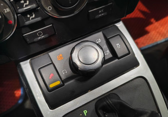 Подержанный автомобиль Land Rover Freelander 2011 года (17 фото)