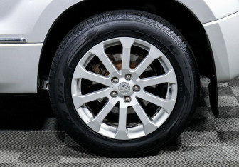 Подержанный автомобиль Suzuki Grand Vitara 2013 года (6 фото)