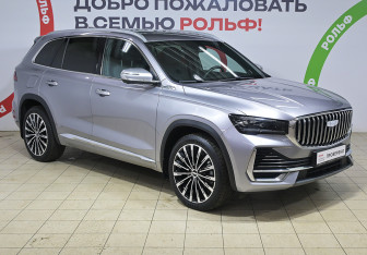 Подержанный автомобиль Geely Monjaro 2025 года (3 фото)
