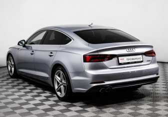 Подержанный автомобиль Audi A5 Liftback 2019 года (7 фото)