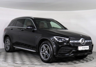 Подержанный автомобиль Mercedes-Benz GLC Coupe 2020 года (3 фото)