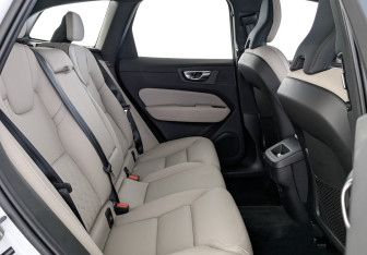 Новый Volvo XC60 2025 (12 фото)