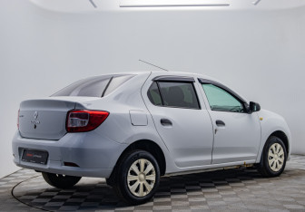 Подержанный автомобиль Renault Logan Sedan 2018 года (5 фото)