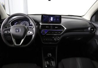 Подержанный автомобиль Changan Alsvin 2023 года (8 фото)