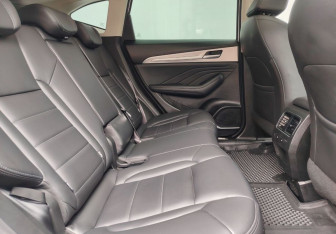 Подержанный автомобиль Haval F7 2021 года (11 фото)