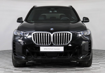 Подержанный автомобиль BMW X5 2024 года (3 фото)
