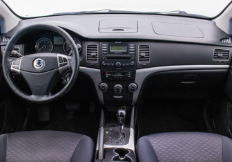 Подержанный автомобиль SsangYong Korando 2011 года (13 фото)