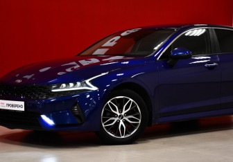 Подержанный автомобиль Kia K5 2020 года (21 фото)