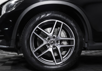 Подержанный автомобиль Mercedes-Benz GLC Coupe 2018 года (26 фото)