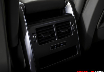 Подержанный автомобиль Land Rover Range Rover Sport 2015 года (15 фото)