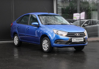 Подержанный автомобиль LADA (ВАЗ) Granta Liftback 2021 года (3 фото)