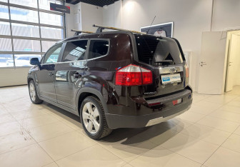Подержанный автомобиль Chevrolet Orlando 2014 года (6 фото)