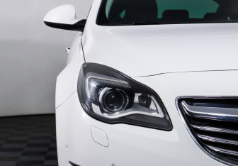 Подержанный автомобиль Opel Insignia Sedan 2014 года (39 фото)
