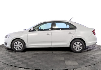 Подержанный автомобиль Skoda Rapid Liftback 2019 года (8 фото)