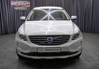 Подержанный автомобиль Volvo XC60 2013 года (2 фото)
