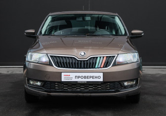 Подержанный автомобиль Skoda Rapid Liftback 2018 года (2 фото)