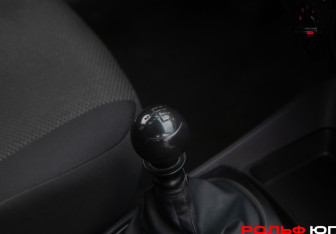 Подержанный автомобиль Kia Rio Hatchback 2010 года (15 фото)